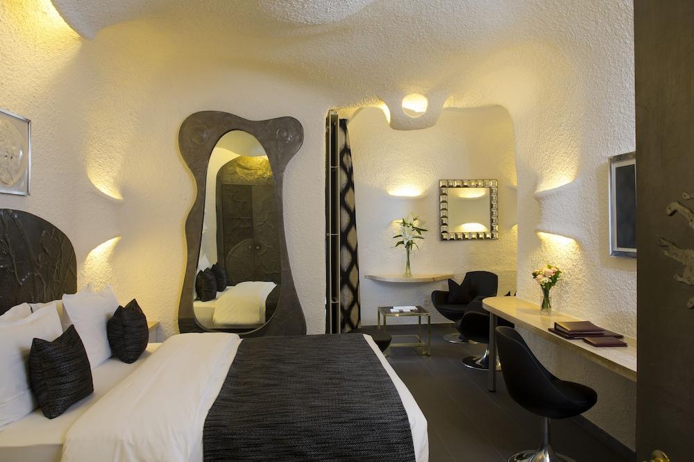 Hotel De La Cigogne Geneva Bagian luar foto A room at the hotel