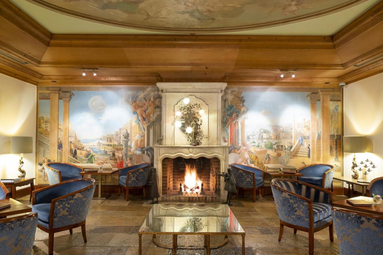 Hotel De La Cigogne Geneva Bagian luar foto The lobby